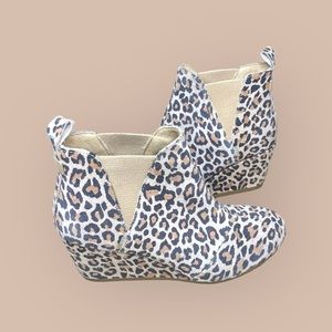 Toms Leopard Print Wedge Booties Womens Size 8